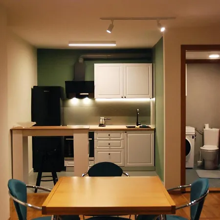 Heart Of The Apartment *